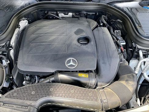 Certified 2022 Mercedes-Benz GLC 300 4MATIC image 9