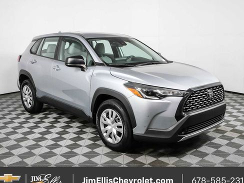 Used 2022 Toyota Corolla Cross L FWD image 1