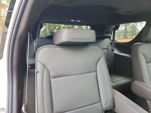 Certified 2023 GMC Yukon Denali image 10