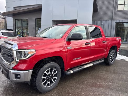 Used 2018 Toyota Tundra SR5 image 3