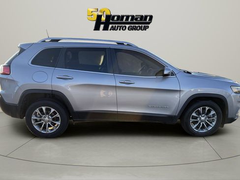 Used 2019 Jeep Cherokee Latitude Plus image 6