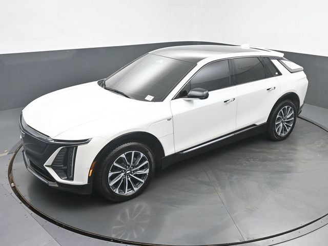 Certified 2024 Cadillac Lyriq Sport w/ LPO, Floor Liner Package AWD/4WD image 37