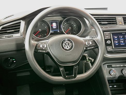 Used 2021 Volkswagen Tiguan S FWD image 18