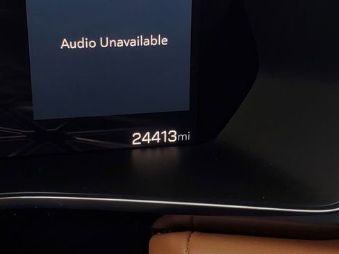 Used 2024 GMC Canyon AT4 w/ AT4 Premium Package image 17