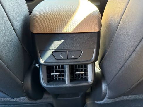 New 2026 Chevrolet Equinox ACTIV w/ Convenience Package III AWD/4WD image 17