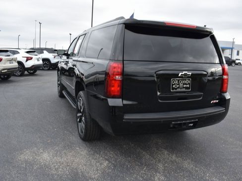 Used 2020 Chevrolet Suburban Premier image 4