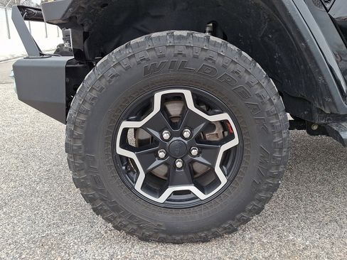 Used 2020 Jeep Gladiator Rubicon w/ Dual Top Group image 32