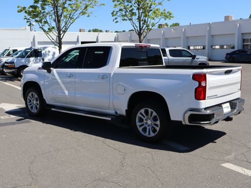 Used 2025 Chevrolet Silverado 1500 LTZ w/ Technology Package AWD/4WD image 8