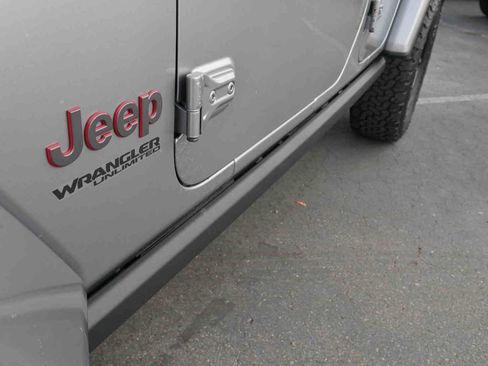 Used 2018 Jeep Wrangler Unlimited Rubicon w/ Dual Top Group image 14