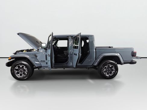 New 2026 Jeep Gladiator Sport AWD/4WD image 11