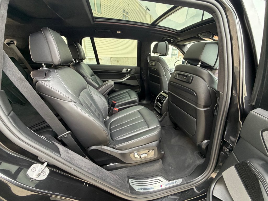 Used 2019 BMW X7 xDrive40i w/ Premium Package AWD/4WD image 19