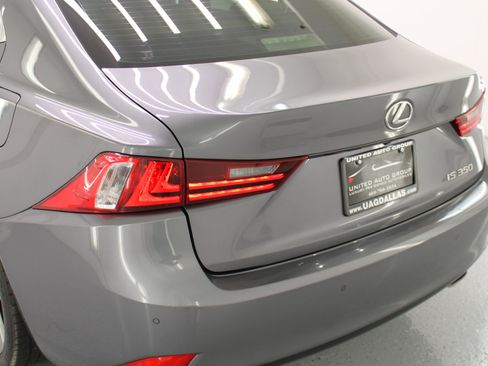 Used 2014 Lexus IS 350 image 20