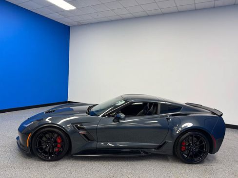 Used 2019 Chevrolet Corvette Grand Sport RWD image 9