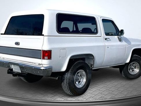 Used 1990 Chevrolet Blazer 4WD image 6