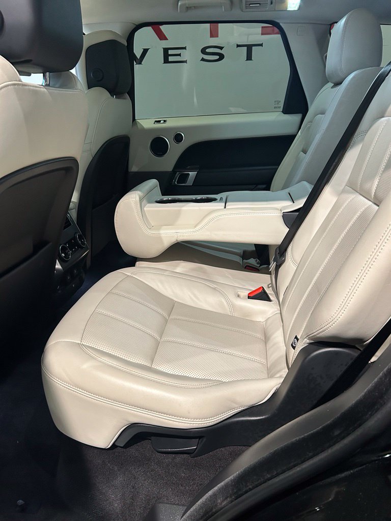 Used 2018 Land Rover Range Rover Sport HSE AWD/4WD image 20