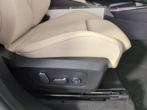 Used 2025 BMW X3 xDrive30i w/ Convenience Package image 30