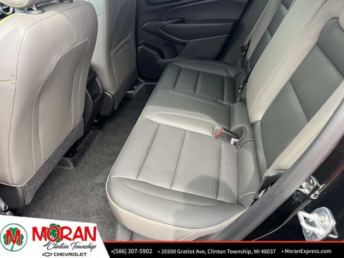 Certified 2024 Chevrolet Trax ACTIV w/ Sunroof Package FWD image 13