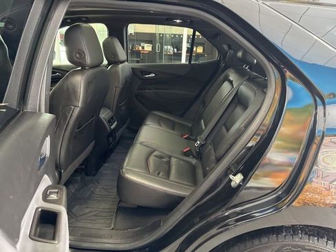 Used 2022 Chevrolet Equinox RS w/ RS Leather Package AWD/4WD image 37
