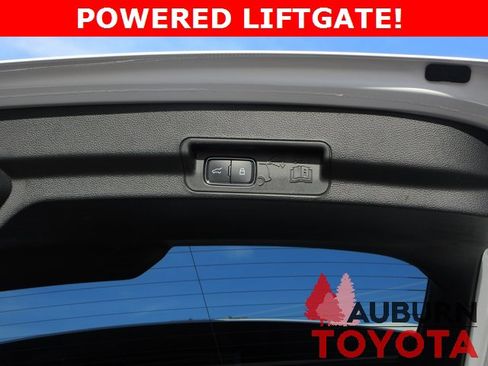 Used 2023 Ford Explorer XLT w/ Equipment Group 202A image 8