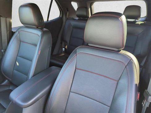 Used 2023 Chevrolet Equinox RS w/ RS Leather Package FWD image 18