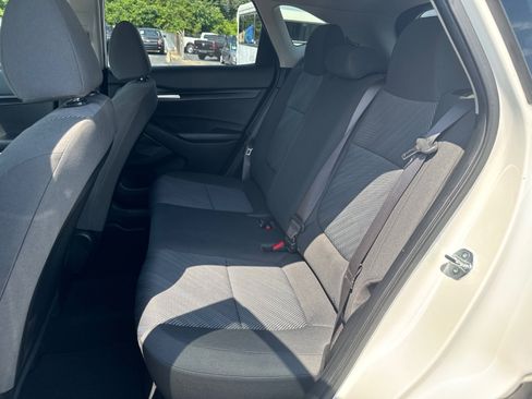 Used 2023 Kia Seltos LX image 6