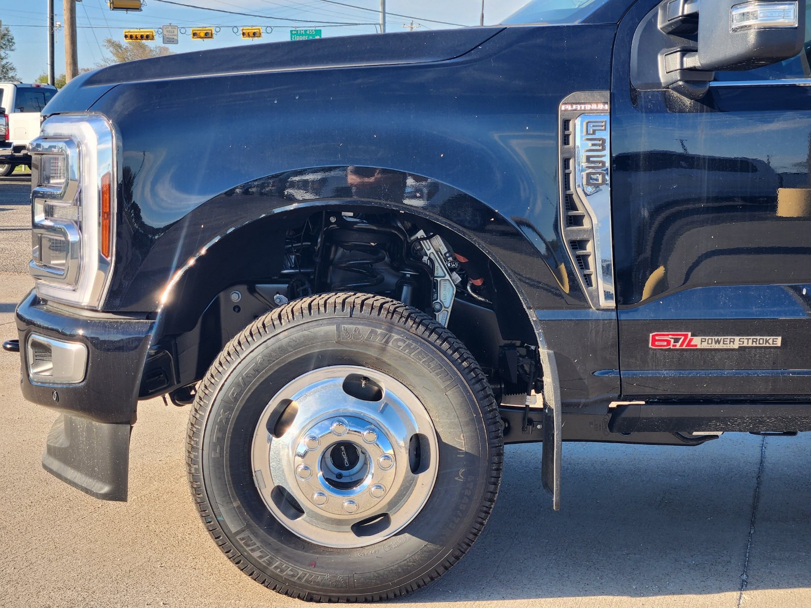 New 2027 Ford F350 Platinum w/ Platinum Plus Package AWD/4WD image 9