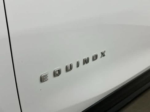 Used 2024 Chevrolet Equinox LT FWD image 30