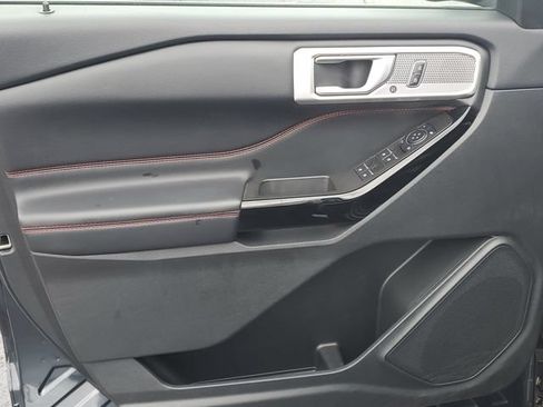 Used 2023 Ford Explorer ST-Line AWD/4WD image 5