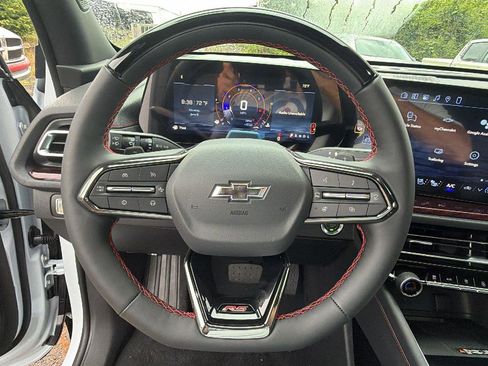 New 2026 Chevrolet Traverse RS FWD image 22