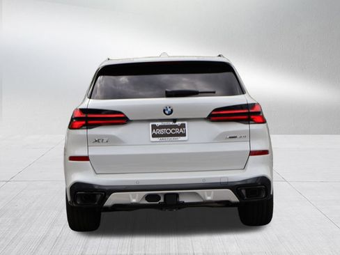 New 2026 BMW X5 xDrive40i w/ M Sport Package AWD/4WD image 7
