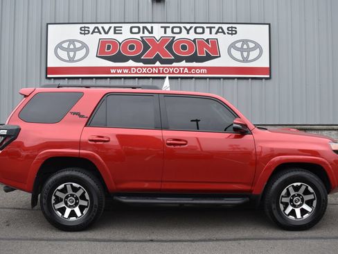 Certified 2024 Toyota 4Runner TRD Off-Road Premium w/ Off Road Premium Plus Package AWD/4WD image 8