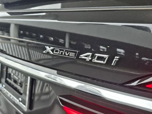 New 2026 BMW X7 xDrive40i w/ Premium Package image 4
