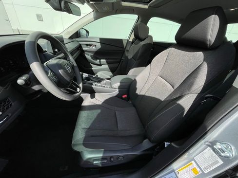 Certified 2024 Honda Accord EX image 27