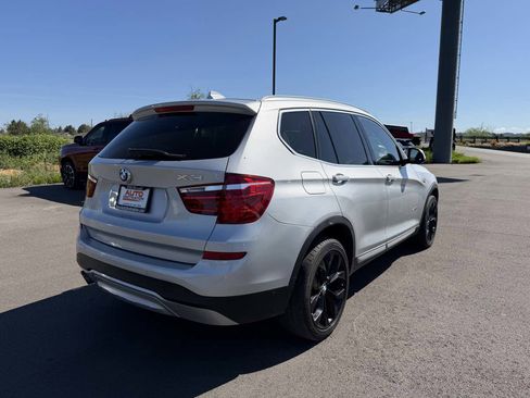 Used 2017 BMW X3 xDrive28i AWD/4WD image 8