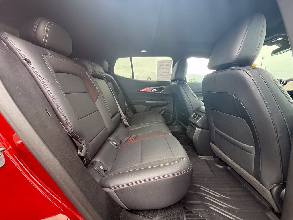 Used 2025 Chevrolet Equinox EV RS FWD image 35