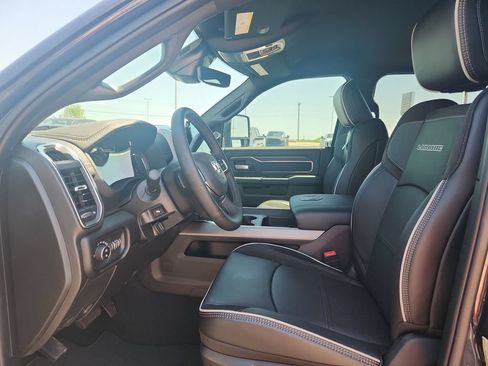 New 2026 RAM 3500 Laramie AWD/4WD image 10