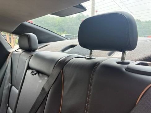 Used 2018 Chevrolet Impala Premier FWD image 17