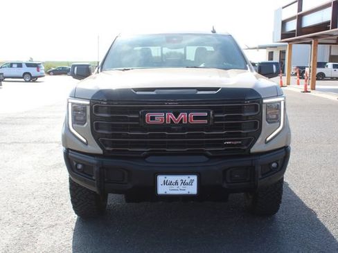 Used 2023 GMC Sierra 1500 AT4X AWD/4WD image 10