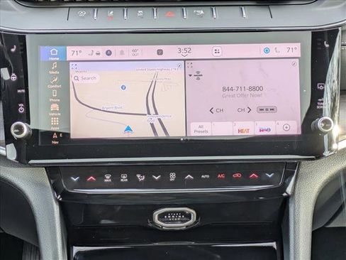 New 2026 Jeep Grand Cherokee Limited w/ Limited Altitude Package AWD/4WD image 12