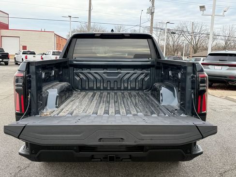 New 2026 GMC Sierra EV Elevation image 4