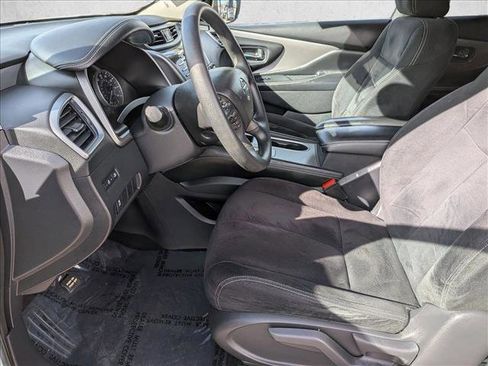 Used 2019 Nissan Murano S image 11