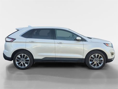 Used 2018 Ford Edge Titanium w/ Cold Weather Package image 3