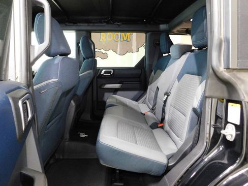 Used 2023 Ford Bronco Outer Banks AWD/4WD image 63