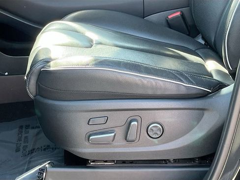 Used 2023 Hyundai Palisade Limited image 20