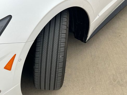 Certified 2023 Hyundai Sonata Limited w/ Cargo Package image 9