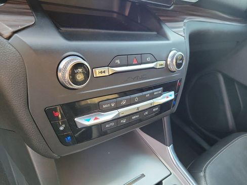 Used 2020 Ford Explorer Limited w/ Class III Trailer Tow Package image 24