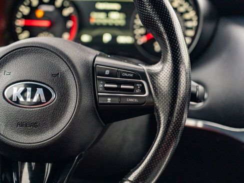 Used 2021 Kia Stinger GT2 image 17