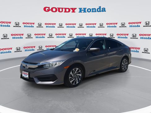 Used 2017 Honda Civic EX image 4