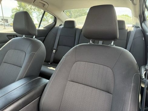 Used 2023 Nissan Altima 2.5 SV image 13