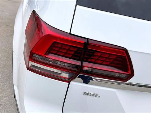 Used 2019 Volkswagen Atlas SEL image 28